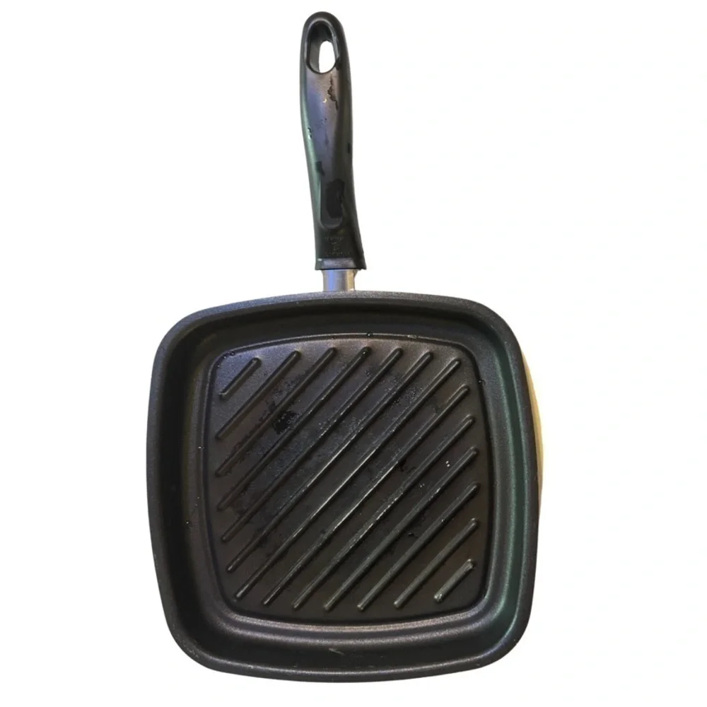 Black Pan (Used - Fair Condition) 🍳